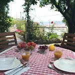 Beautiful With Panoramic View Over Σπίτι διακοπών