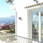 Beautiful With Panoramic View Over Hébergement de vacances