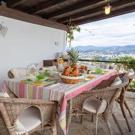 Beautiful With Panoramic View Over Feriehus Nice