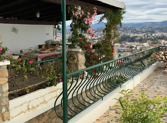 Holiday home Beautiful With Panoramic View Over Nice