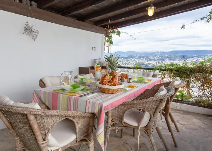 Beautiful With Panoramic View Over Feriehus Nice