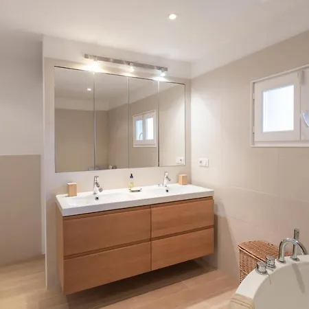 Beautiful With Panoramic View Over * Nizza