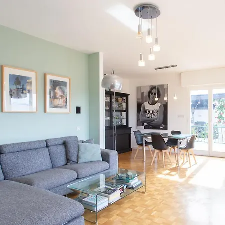 Ferienhaus Beautiful With Panoramic View Over Nizza