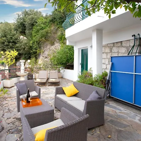 Beautiful With Panoramic View Over Ferienhaus Nizza