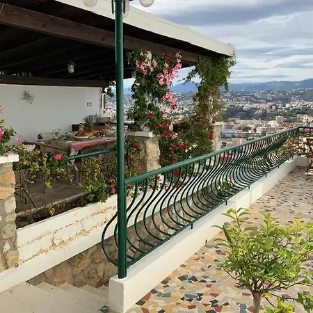Ferienhaus Beautiful With Panoramic View Over Nizza